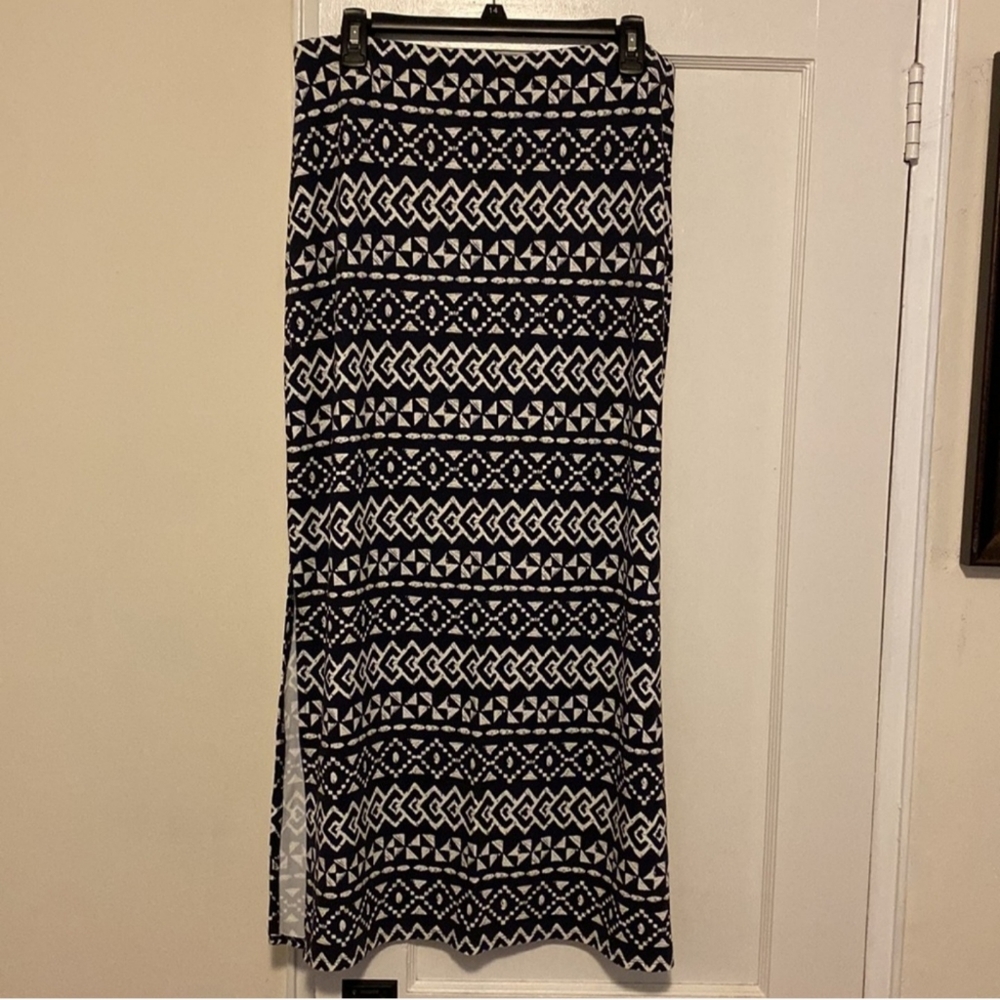Loft Maxi Skirt - blue and white tribal design